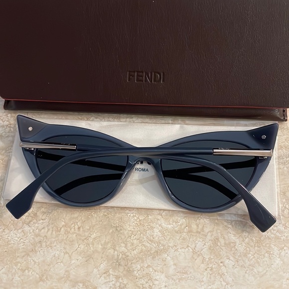 Fendi Blue Crystal Cat EyeSunglasses main image 10